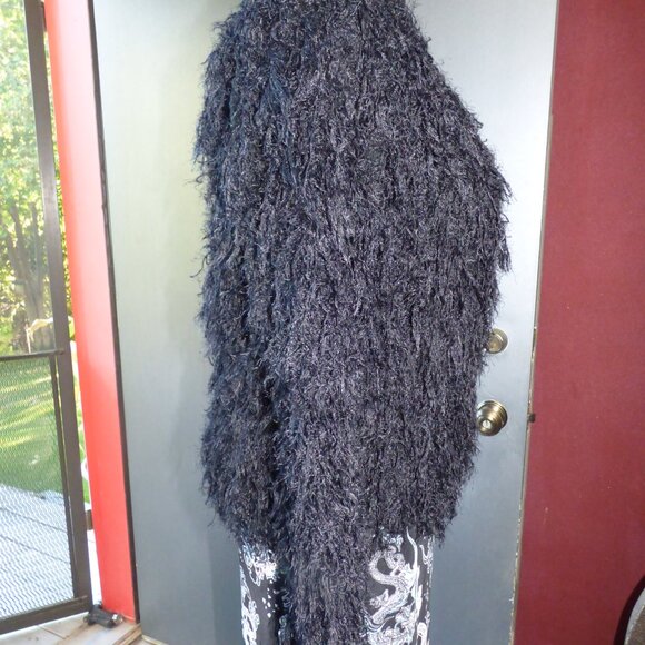 QUIRKY GOTH VAMPIRE 80'S STY TRUE BLACK SHAGGY 1 HOOK CLOSURE CARDIGAN JACKET OS - Picture 4 of 13